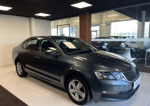 Skoda Octavia cena 69900 przebieg: 97878, rok produkcji 2019 z Łobżenica małe 352